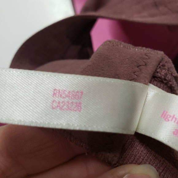 Victoria's Secret Pink Everywhere Wireless Lightly Lined Bra, 36B pink mauve - Picture 5 of 15